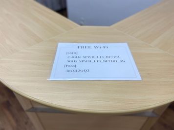 ＦＲＥＥ　Ｗｉ－ｆｉ完備！長時間の会議もサクサク進められます。 - ３０Ｘ（サンマルクロス） レンタルスペースの設備の写真