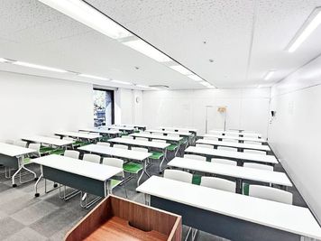 ビジョンセンター有楽町 3F 301室の室内の写真