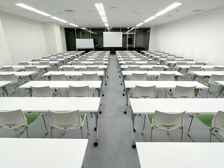 ビジョンセンター西新宿 1F Event Hallの室内の写真