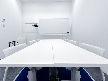 会議・商談・小規模研修に最適|設備充実の都心会議室。スタッフ常駐で安心。 - ビジョンセンター東京虎ノ門