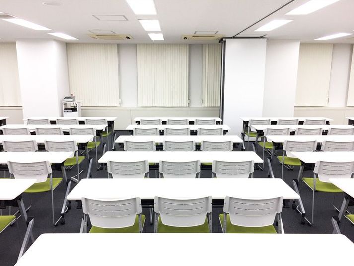 ビジョンセンター田町 2F A＋B室の室内の写真