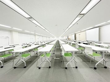 ビジョンセンター横浜（西口） 4F Vision Hall (控室付き室)の室内の写真