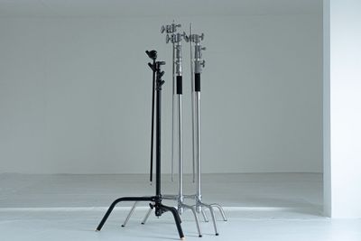 センチュリースタンド 325cm - NVP Studio - 白ホリ撮影スタジオの設備の写真
