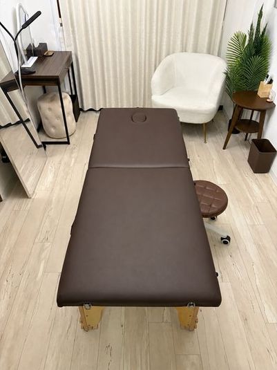 清潔感溢れるホワイトベースな北欧風完全個室レンタルサロン - Rental Salon Pronoun 学芸大学店