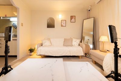 要町駅近くのおうちスぺースです✨
撮影利用にも人気となっております📸 - Relax one 西池袋3rd Relax one 西池袋3rd｜貸会議室🖊駅チカ🚶の室内の写真