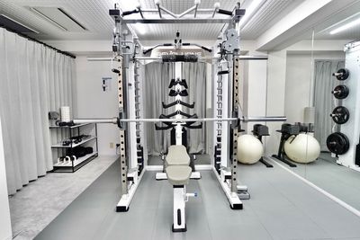 マルチパワーラック - private gym CLARITY 梅田店 レンタルジムの設備の写真
