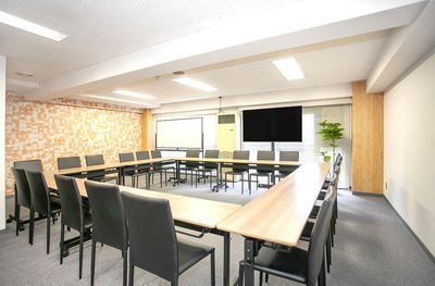 仙台FRIENDS会議室２ 仙台FRIENDS会議室２  広い・安い・綺麗な貸会議室の室内の写真
