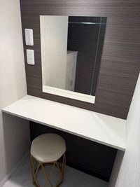 ドレッサー🪞 - シェアサロン/レンタルサロンYEPPEO 西鉄福岡天神駅徒歩3分レンタルサロンの室内の写真