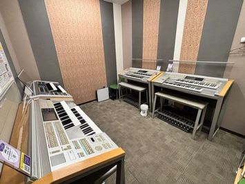ヤマハミュージック直営教室!【池袋駅徒歩から3分】エレクトーンが弾けるお部屋です♪ - ミュージックアベニュー池袋