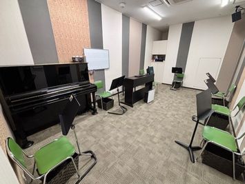 ヤマハミュージック直営教室!【池袋駅より徒歩3分】弦楽器練習ができるお部屋です♪ - ミュージックアベニュー池袋