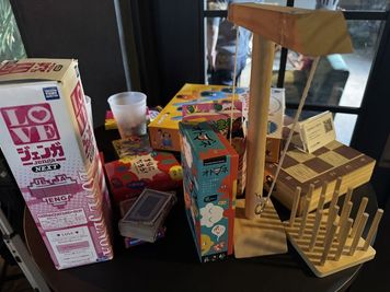 ボードゲーム利用無料！！ - THE aX golf & cafe bar 推し活・楽器・プレゼンやミーティング 二次会にもの室内の写真
