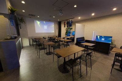 プロジェクター、65インチ、50インチ、40インチモニター設備あり - イベントスペース　マグネティック パーティスペース　マグネティックの室内の写真