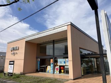 名塚センター グランドピアノ・エレクトーン 防音部屋　S3教室の外観の写真