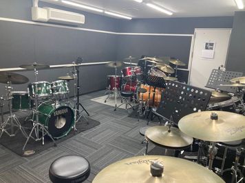 【在籍生様限定】ヤマハミュージック直営教室【紙屋町東電停 徒歩3分】ドラムの練習ができるお部屋です♪ - ミュージックアベニュー広島