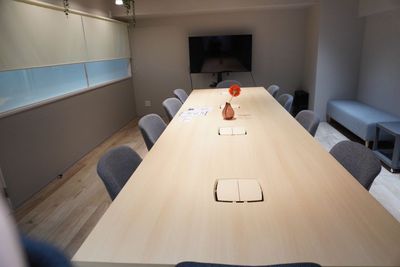 港区・赤坂の貸スペース　こぐま会議室【どうぶつ会議室シリーズ】 リニューアルオープンセール★溜池山王駅徒歩3分！会議室Room1の室内の写真