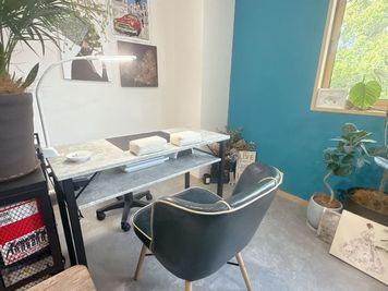 minoriba_新浦安駅北店 レンタルサロン　ネイルスペースの室内の写真