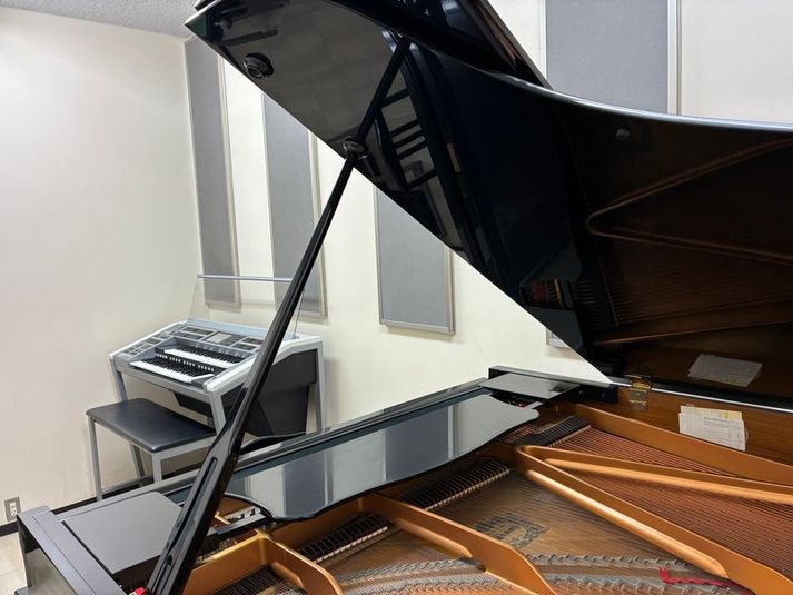 グランドピアノ・エレクトーン練習室 M3教室 - ミュージックスクエア高崎センター