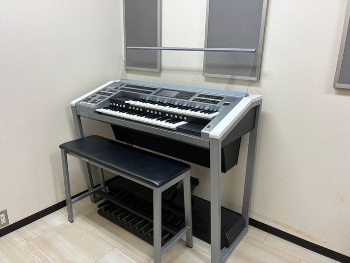 グランドピアノ・エレクトーン練習室 M3教室 - ミュージックスクエア高崎センター