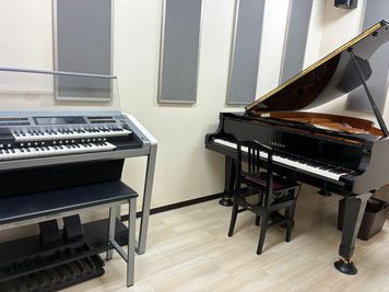 ヤマハミュージック直営教室！ピアノ・エレクトーンが１台ずつ入っているお部屋です - ミュージックスクエア高崎センター