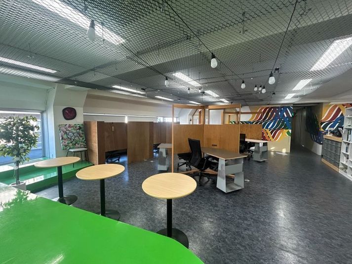 6名用会議室Middle - 松戸 by M.A.D.center