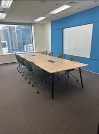 Regus 会議室｜高速Wi-Fi完備の落ち着いたビジネス空間 - リージャス会議室 日比谷ビジネスセンター