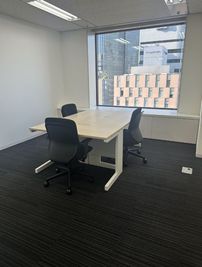 Regus オフィススペース（個室）｜落ち着いた環境で使える独立型ワークスペース - リージャス会議室 日比谷ビジネスセンター
