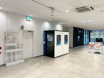 🌟土日祝3時間990円🌟【テレキューブ】BiViつくば 1F　視線と音を遮る、プライベートな集中環境。(243-04) - テレキューブ Biviつくば