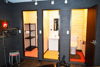 トイレ・洗面所・更衣室 - アルカビル Sinwa Training Gym（真和トレーニングジム）の室内の写真