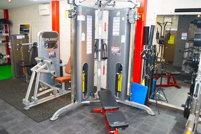 ケーブルクロス - アルカビル Sinwa Training Gym（真和トレーニングジム）の設備の写真