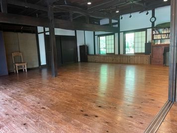 古民家でママ会・友人との懇談会・バーベキューはいかがですか?古民家なならではの落ち着いた雰囲気を満喫できます。 - 楽創倶楽部