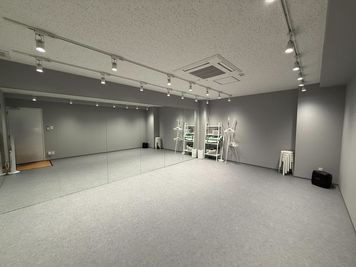【用賀駅徒歩3分】23.34㎡/ダンス・ヨガ・レッスンも/簡易防音/大人数可能/鏡2面/スピーカー - ルービー用賀