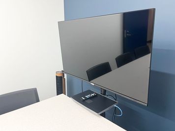 43インチモニター - ロイヤルスタジオ ロイヤルスタジオ (小会議室 / Room4)の設備の写真