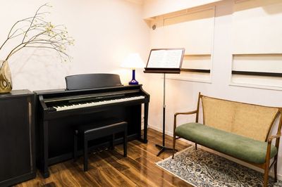 【恵比寿駅チカ🚶】電子ピアノ🎹音楽教室・演奏会・レッスン✨CM・YouTube等のスタジオ撮影📸インタビュー・取材✨ - Salon de Ebisu
