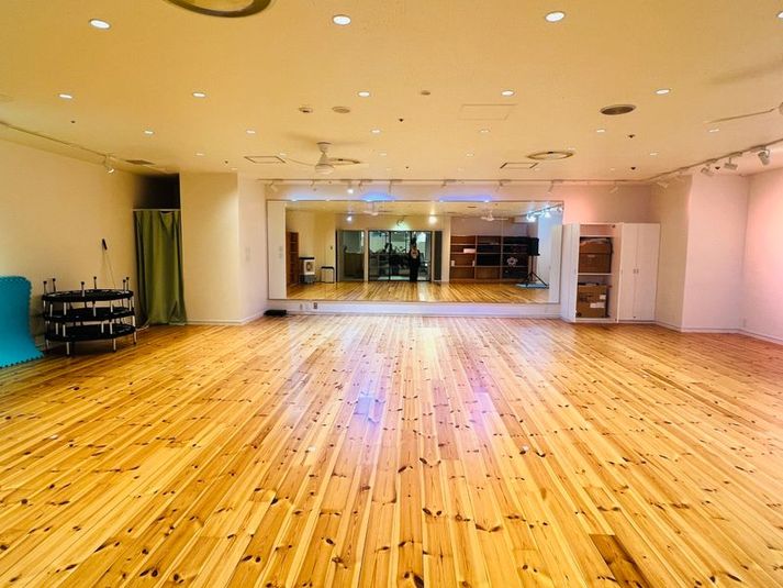 錦糸町駅徒歩1分、29坪（約96㎡）の広々としたスタジオです。 - FromOne Place FromOne Place 錦糸町マルイの室内の写真
