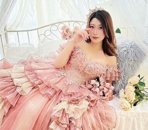 天蓋付きベッドは、ポートレート・モデル撮影・商用撮影にもおすすめです。 - 姫スタジオ　大名店の室内の写真