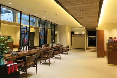 GRAND ECLAT by FURUSHO 大阪駅5分/西梅田3分シャンプー台・鏡完備の美容室面貸しのコピーの室内の写真