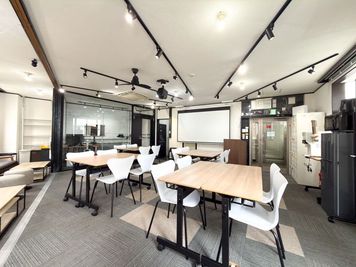 Win-d Plus 藤沢駅北口の室内の写真