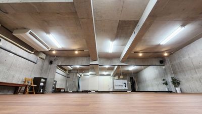 STUDIO IMPROVE レンタルダンススタジオの室内の写真