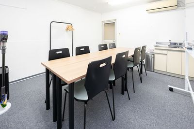 明るく清潔なスペースです！ - 貸会議室Aivic岩本町2号店の室内の写真