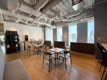 名古屋会議室 プライムセントラルタワー名古屋駅前店 第5会議室の室内の写真