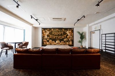 お誕生日にも！ - PORTSIDE YOKOHAMA PORTSIDE横浜中華街1分｜貸切パーティールームの室内の写真