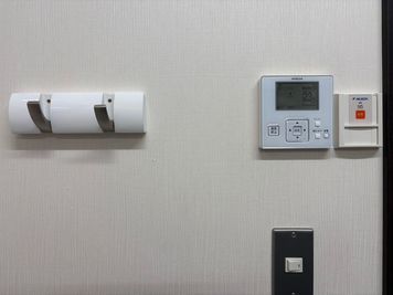 エアコンと荷物かけがございます。 - 琴似センター グランドピアノ部屋　S5の室内の写真
