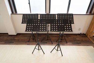 譜面台5台 - スタジオディライツ 北浦和西口 北浦和駅西口5分　音楽スタジオ YAMAHA YDP-165 の設備の写真