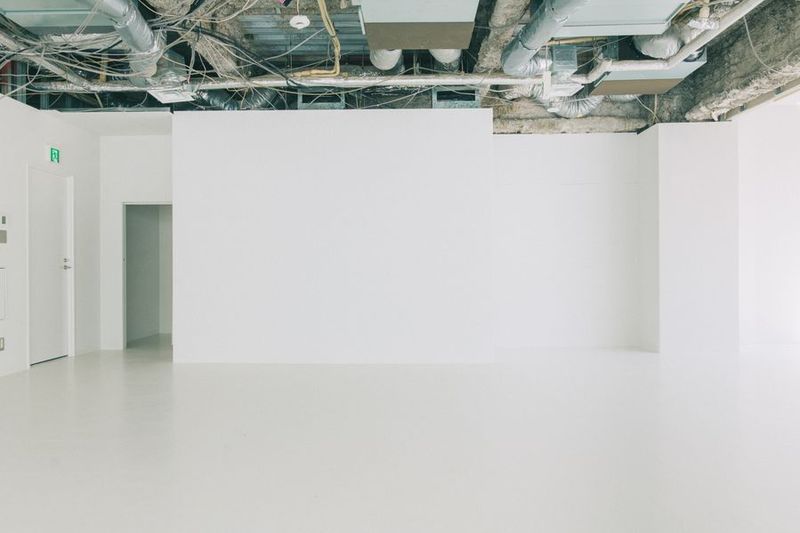 大阪 北浜・本町エリアの自然光撮影スタジオ - Blessed Studio Osaka
