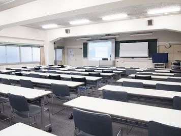 貸教室・貸会議室　内海 2F教室の室内の写真
