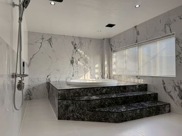 Luxury Hills 3F LS3 屋上庭園付きオーナーズルームの室内の写真