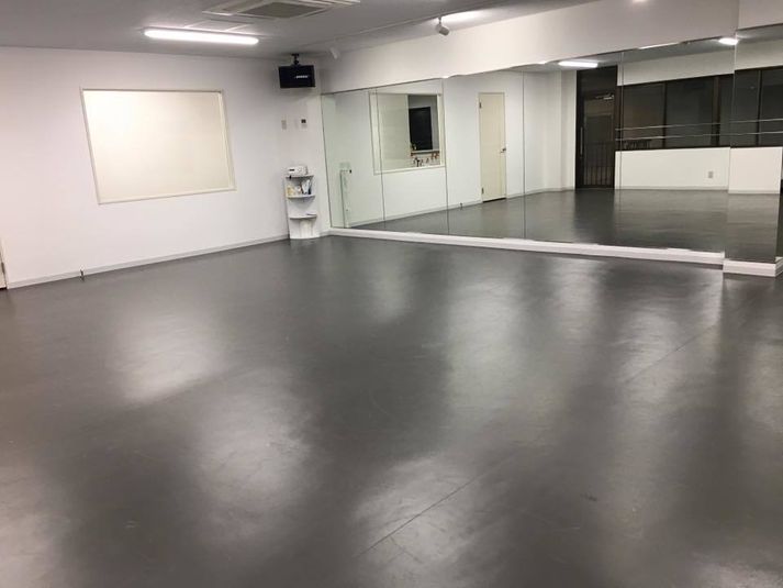 YDC ダンススタジオ 浦和 浦和 Aスタジオ　貸しスペースの室内の写真