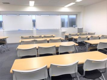【新宿三丁目駅前】30名収容の貸し会議室　※2025年3月末 営業終了 - SOBIZGATES