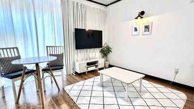 長時間のご利用にゴロゴロマットもお勧め♪ - レンタルスペース【RoomAoyama】 RoomAoyama 　多目的スペースの室内の写真