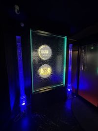 店舗入口（エレベーターでB1Fへ向かってすぐ） - LUX シュミレーションゴルフ LUX シュミレーションゴルフ（小）の入口の写真